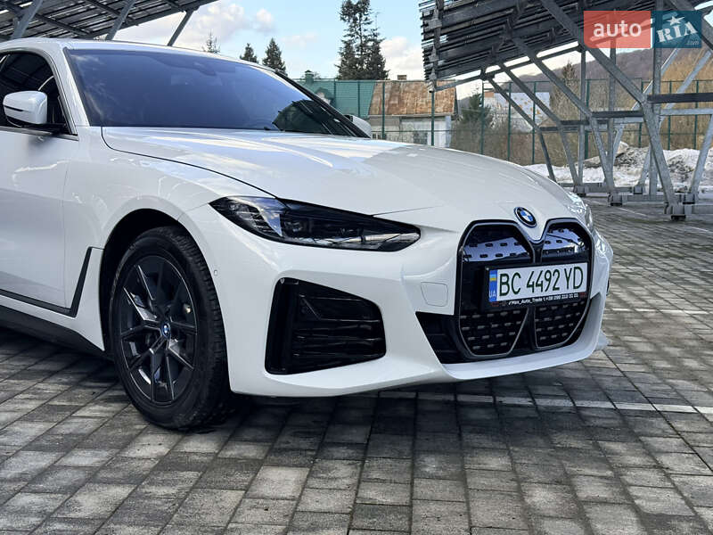 Купе BMW i4 2024 в Львове