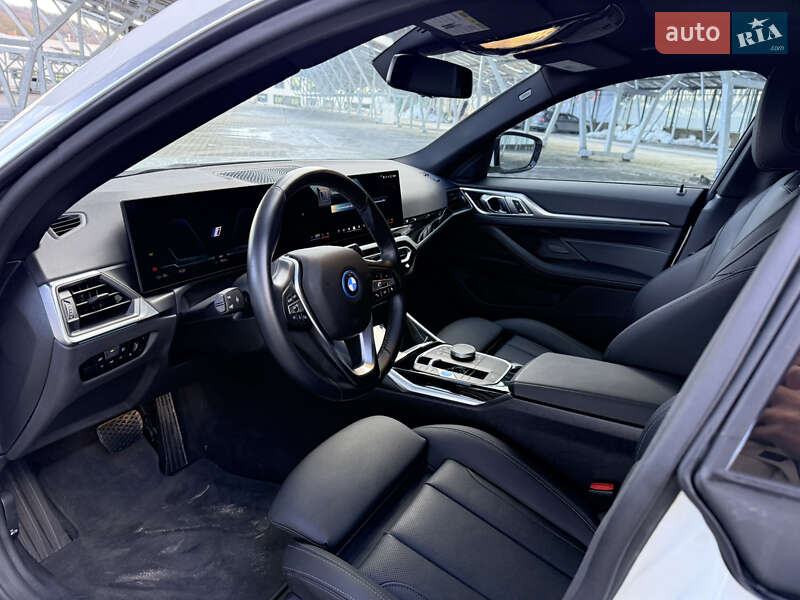 Купе BMW i4 2024 в Львове