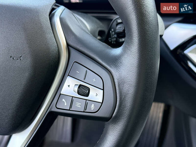 Купе BMW i4 2024 в Львове