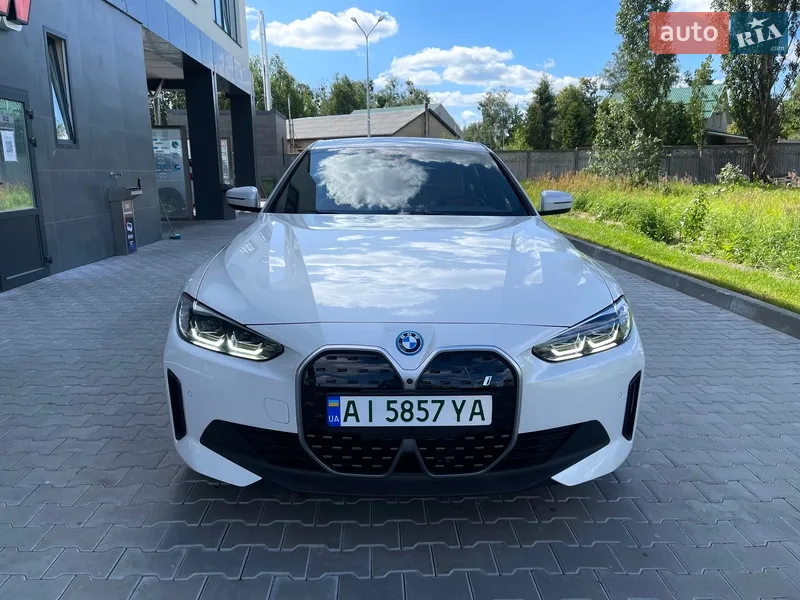 BMW i4