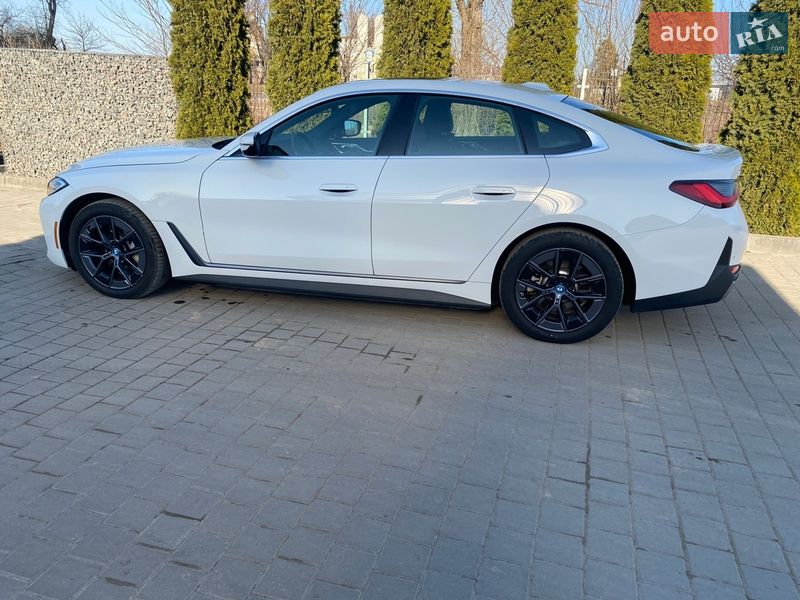 Купе BMW i4 2024 в Самборе