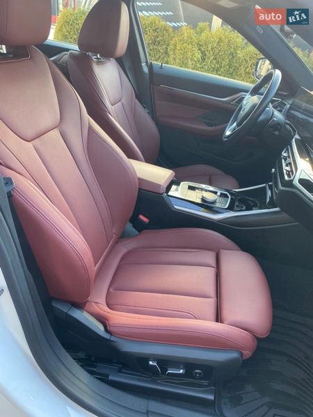 Купе BMW i4 2024 в Самборе
