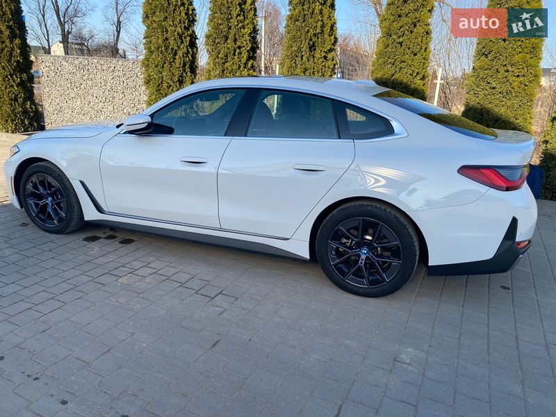 Купе BMW i4 2024 в Самборе