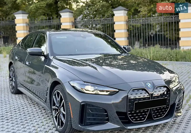 BMW i4