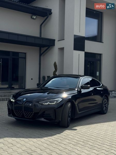 Купе BMW i4 2023 в Иршаве