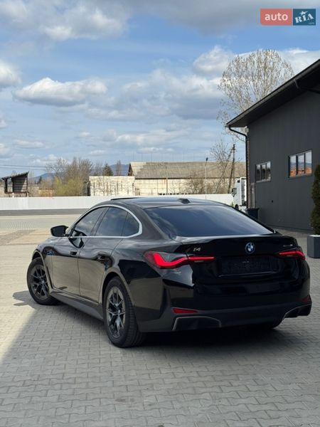 Купе BMW i4 2023 в Иршаве
