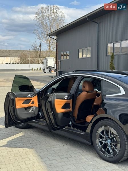 Купе BMW i4 2023 в Иршаве