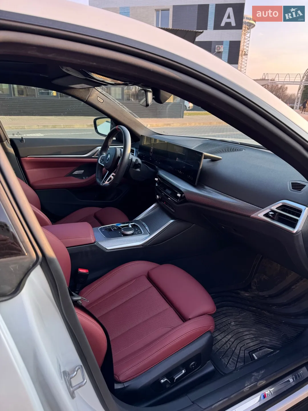 2024 BMW i4 - мініатюра 8