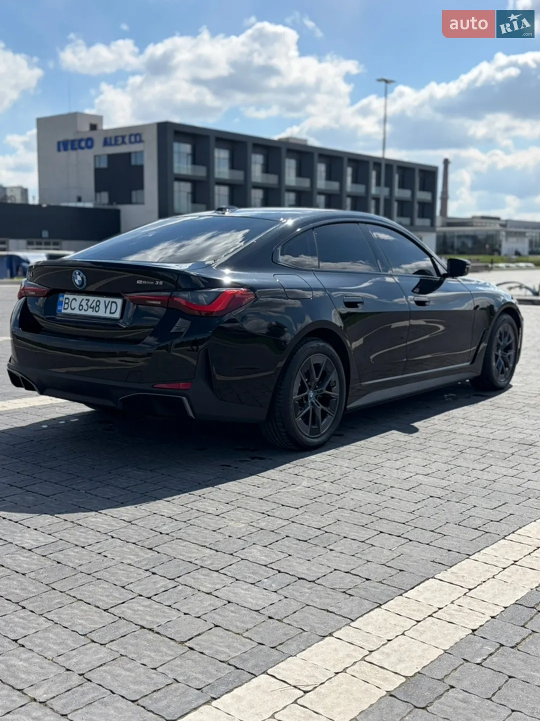 2024 BMW i4 - мініатюра 3