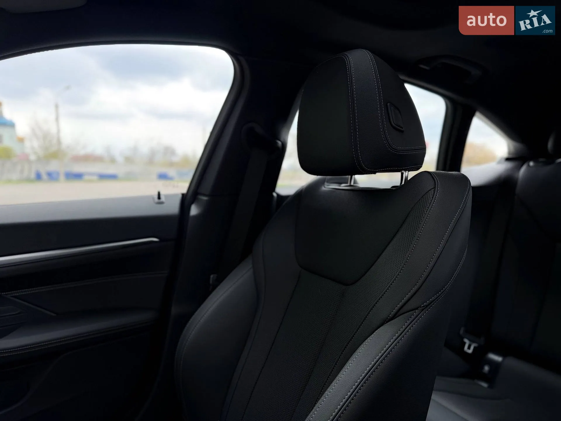 2023 BMW i4 - мініатюра 9