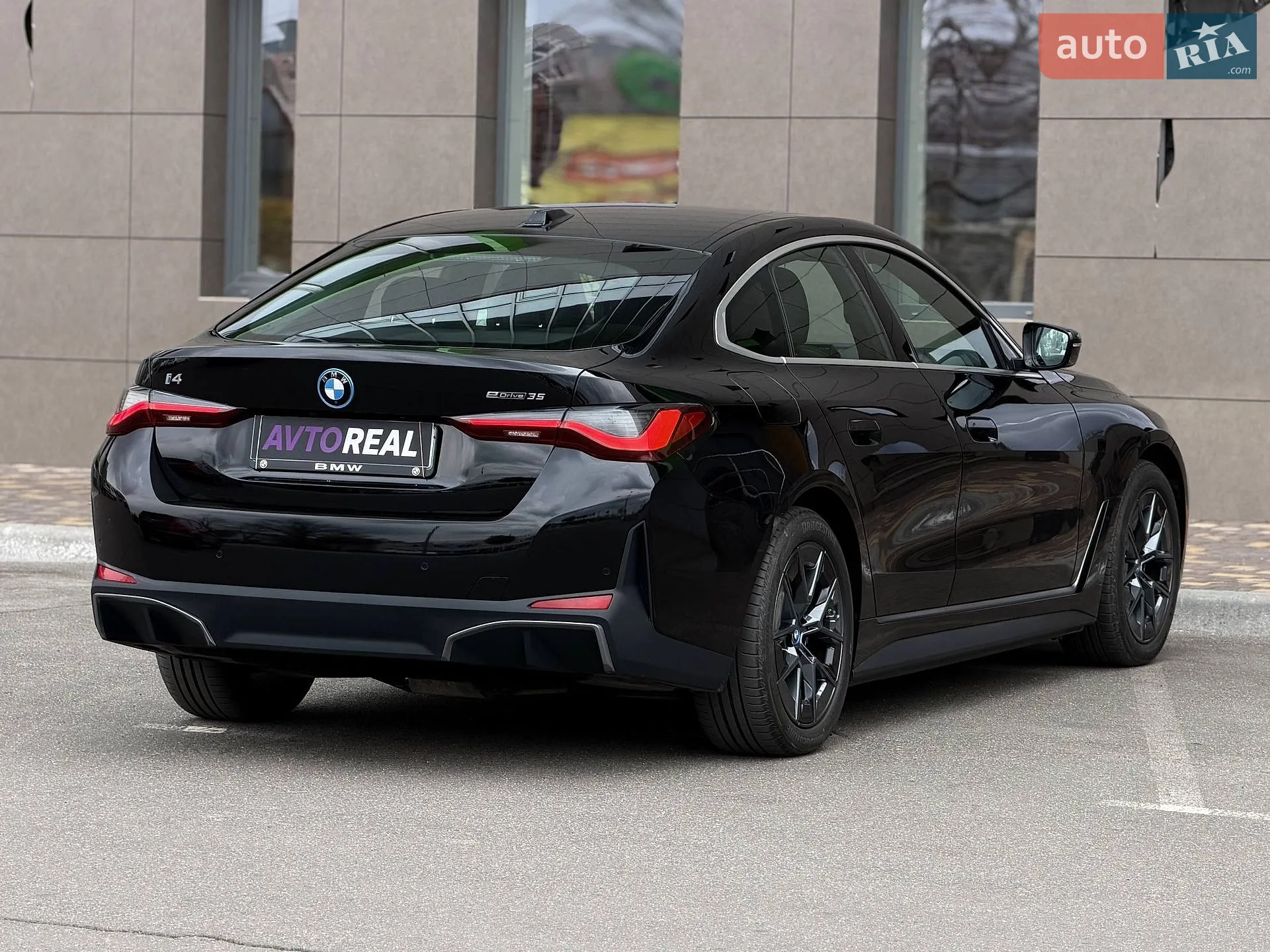 2023 BMW i4 - мініатюра 33
