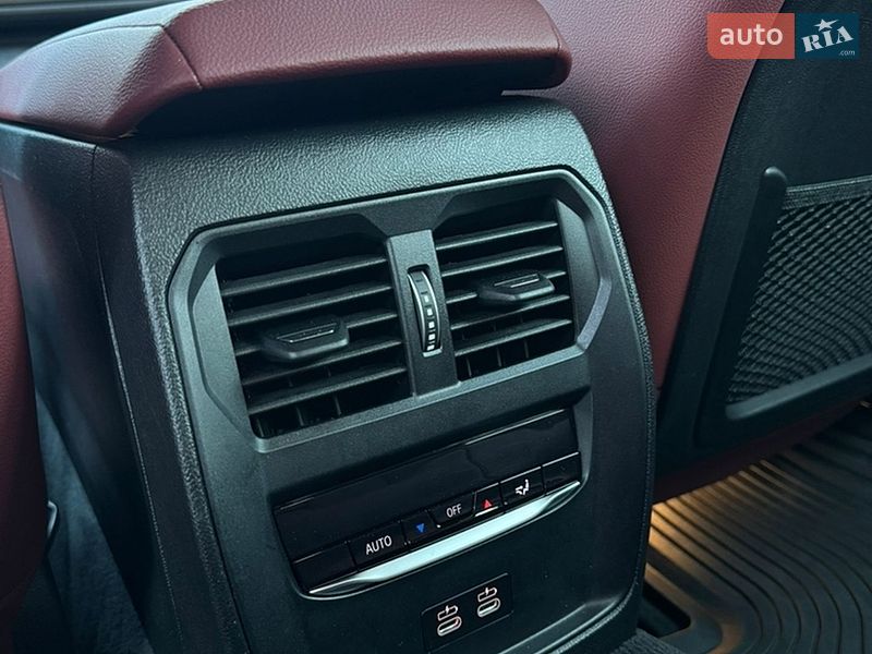 Купе BMW i4 2024 в Самборе