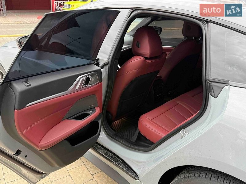 Купе BMW i4 2023 в Львове