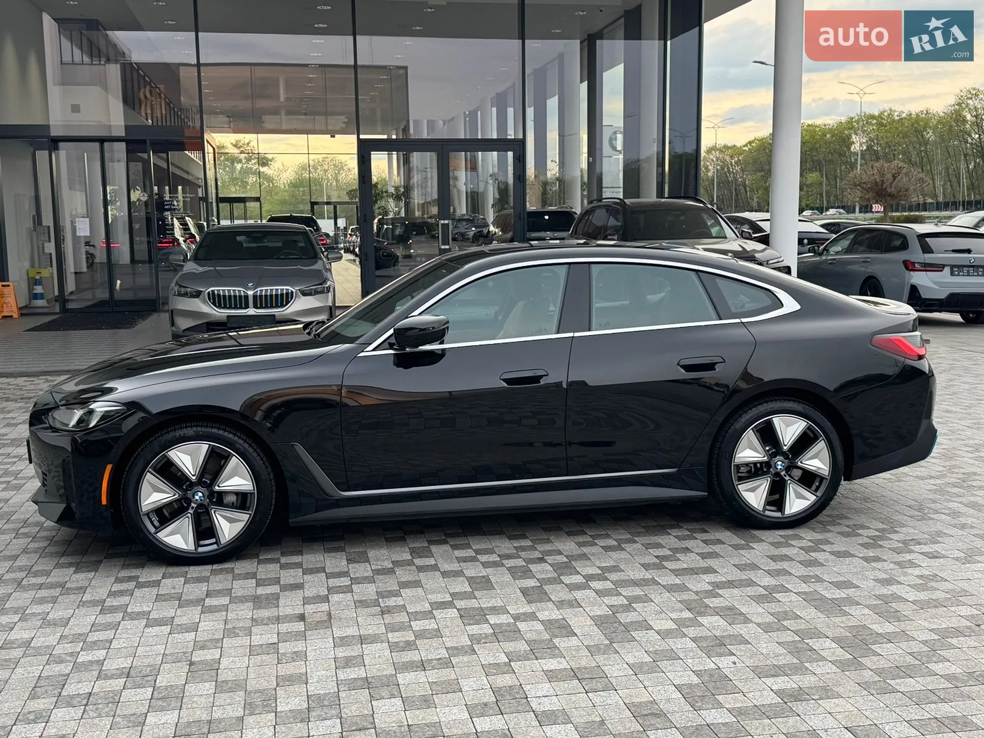 2024 BMW i4 - мініатюра 2