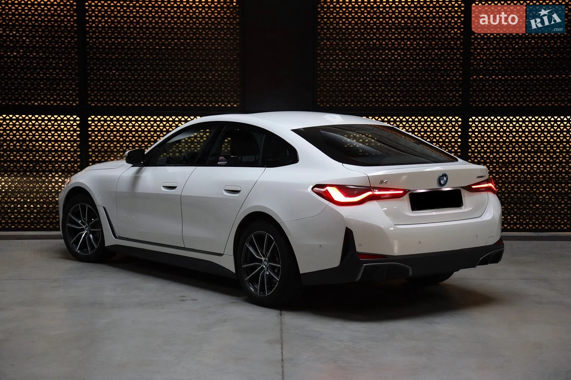2023 BMW i4 - мініатюра 8