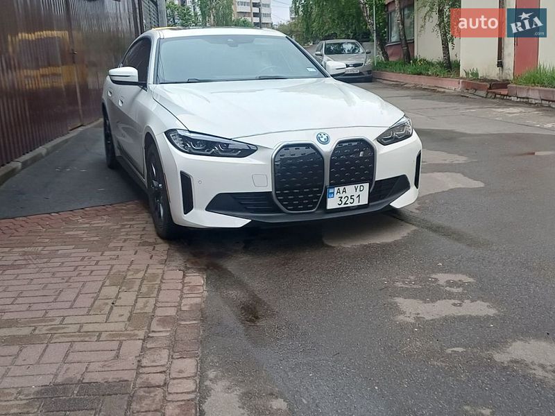 Купе BMW i4 2023 в Киеве