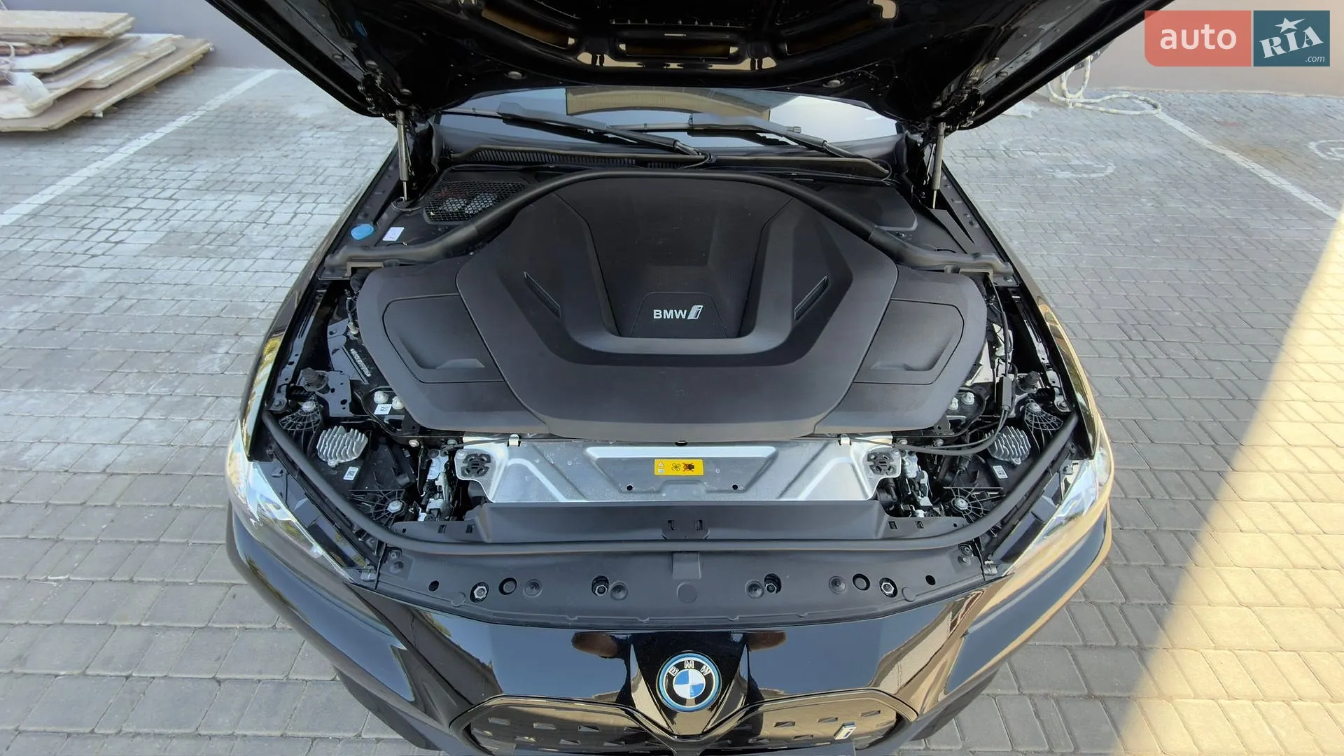 2023 BMW i4 - мініатюра 19