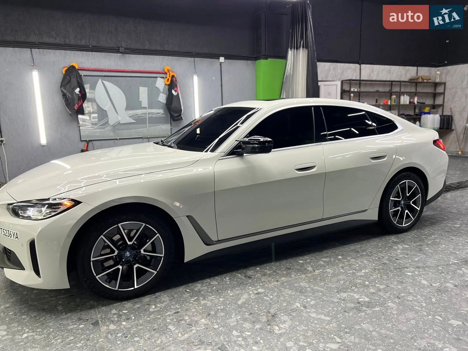 2023 BMW i4 - мініатюра 2