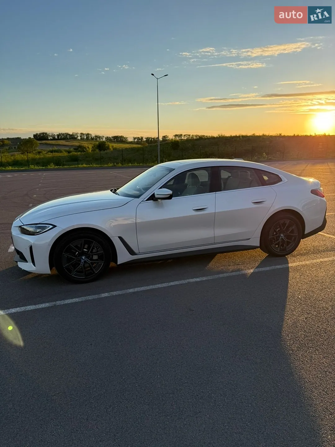 2022 BMW i4 - мініатюра 2