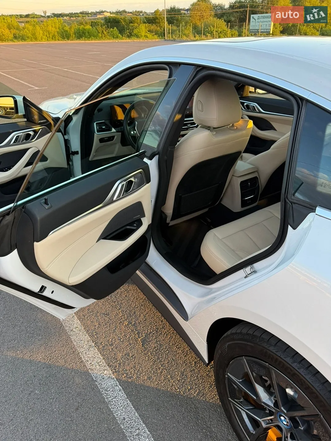 2022 BMW i4 - мініатюра 67