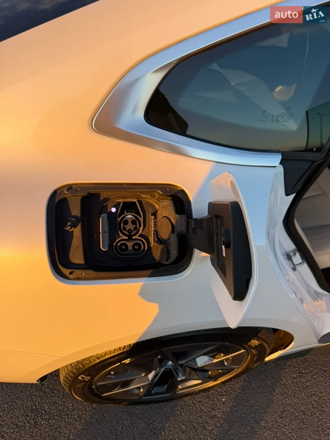 2022 BMW i4 - мініатюра 83