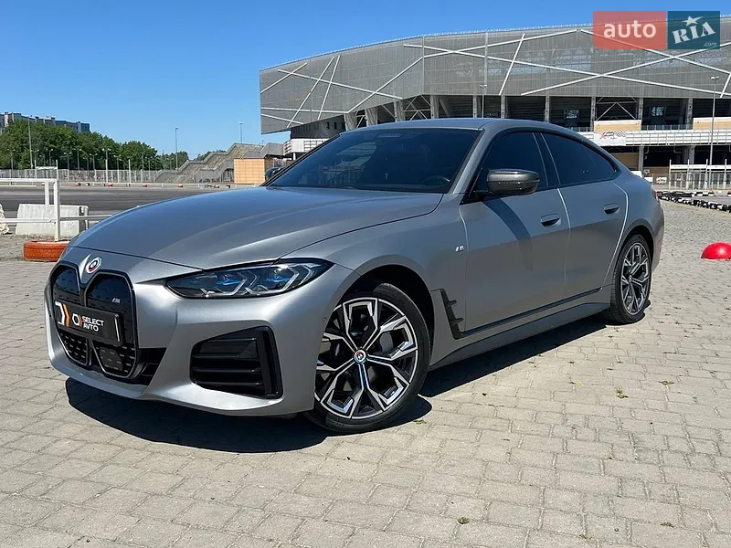 BMW i4