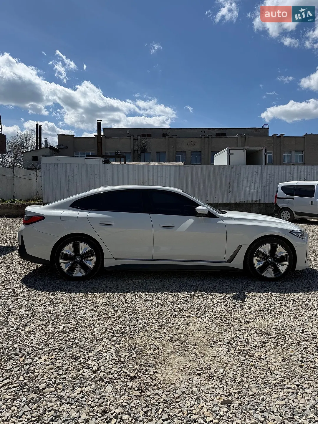 2022 BMW i4 - мініатюра 11