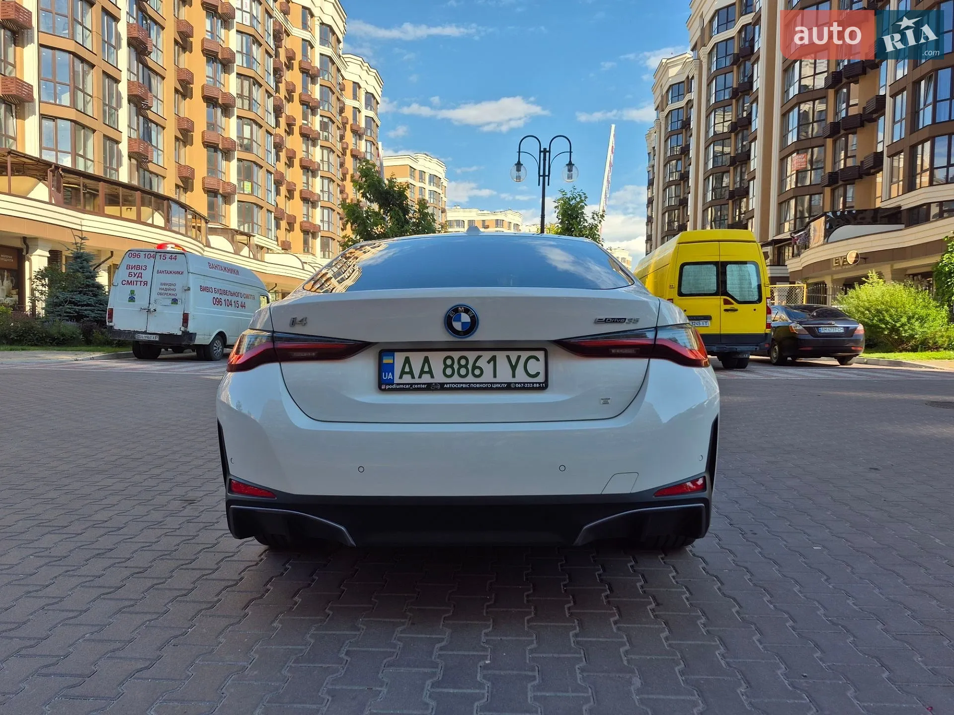 2023 BMW i4 - мініатюра 9