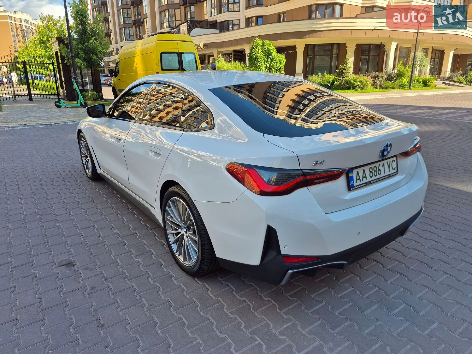 2023 BMW i4 - мініатюра 11
