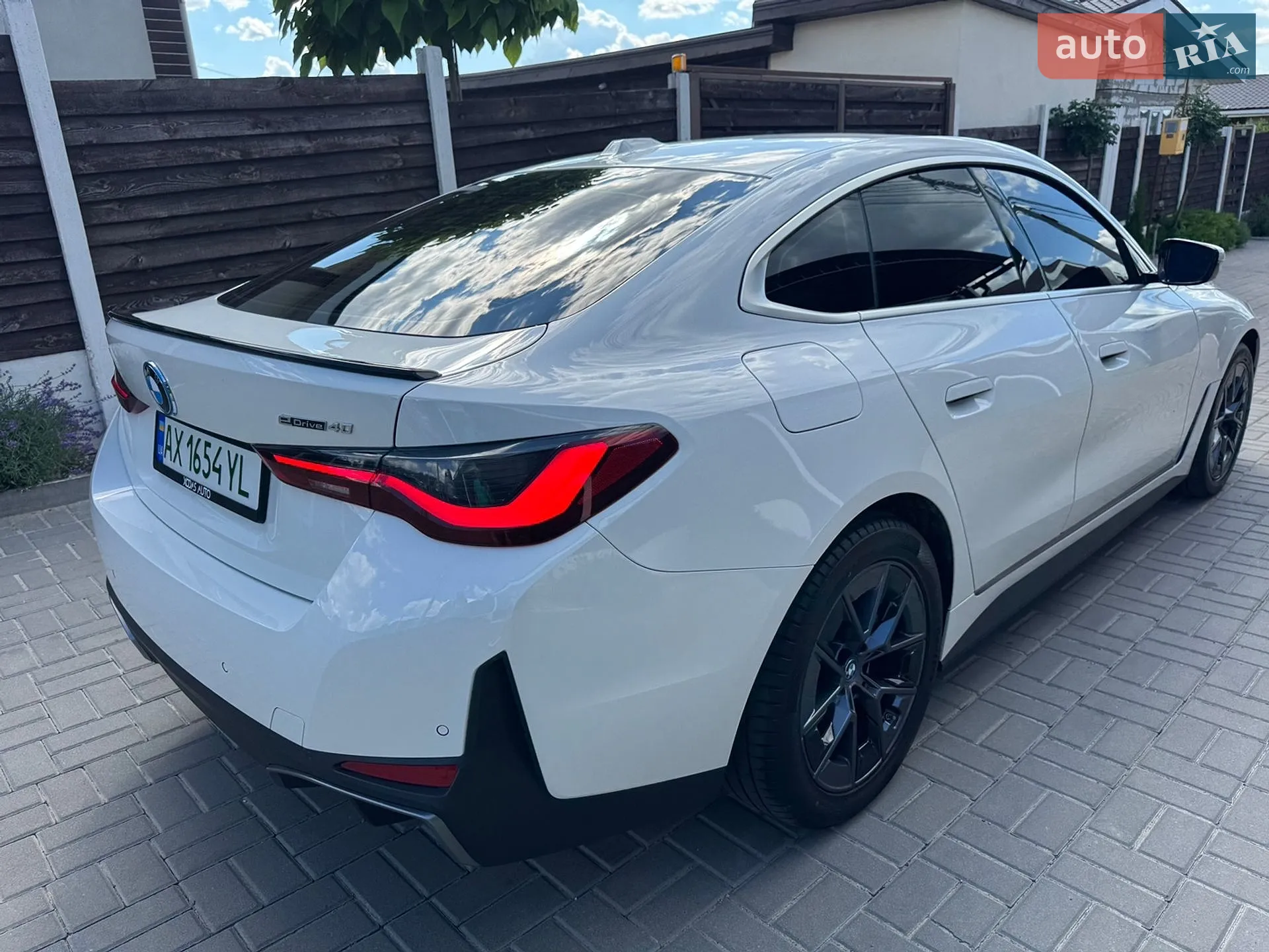 2022 BMW i4 - мініатюра 8
