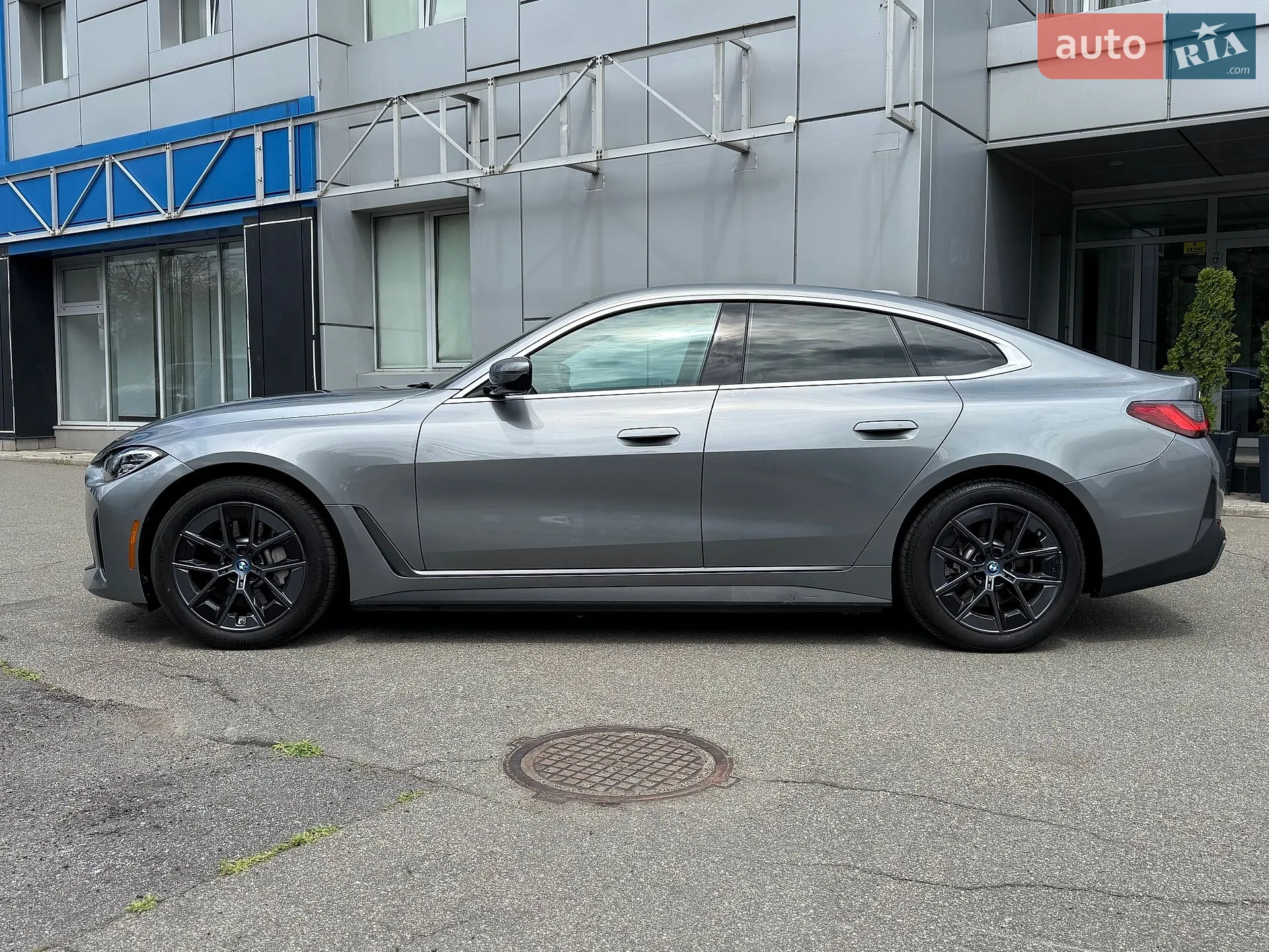 2024 BMW i4 - мініатюра 3