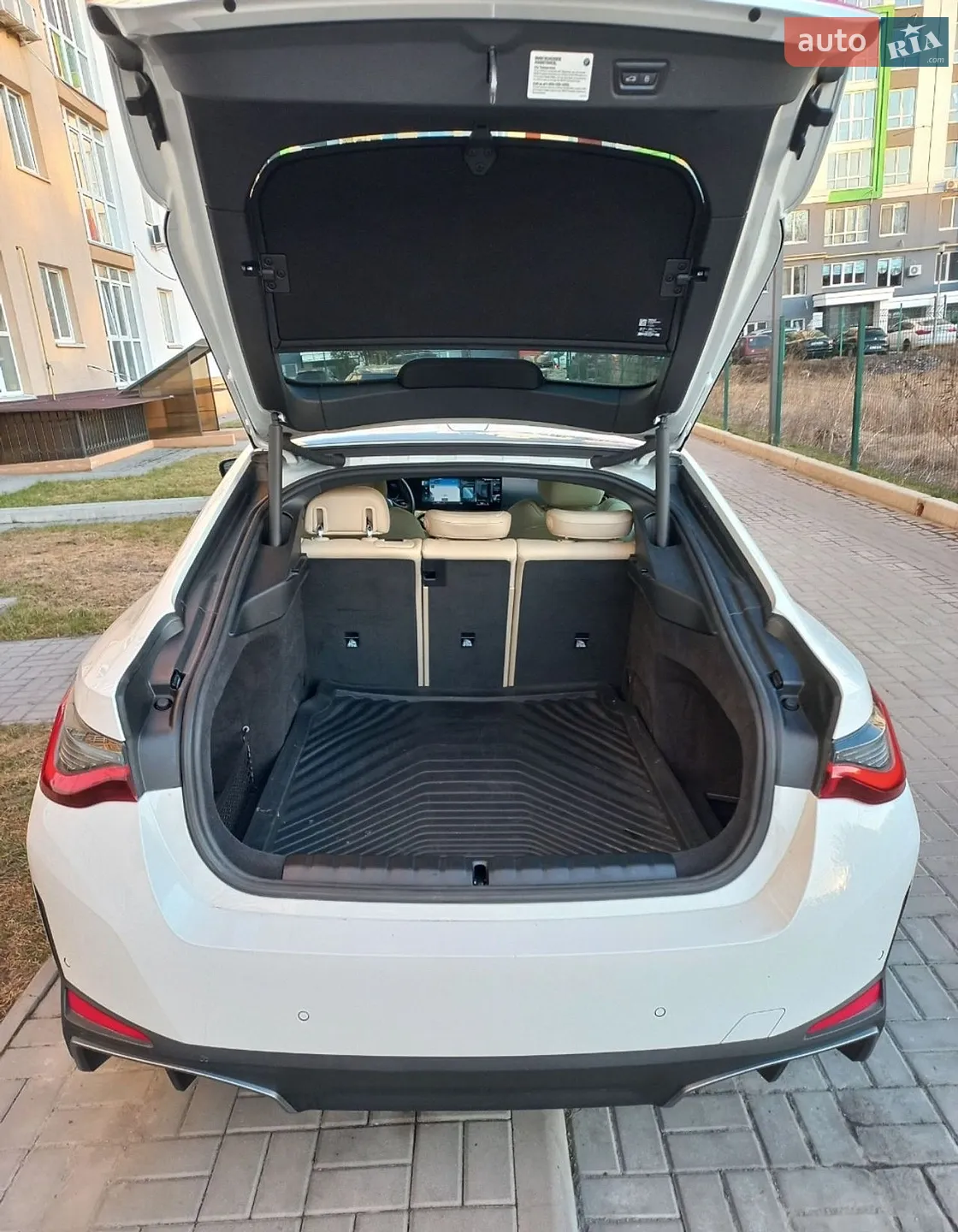 2023 BMW i4 - мініатюра 27