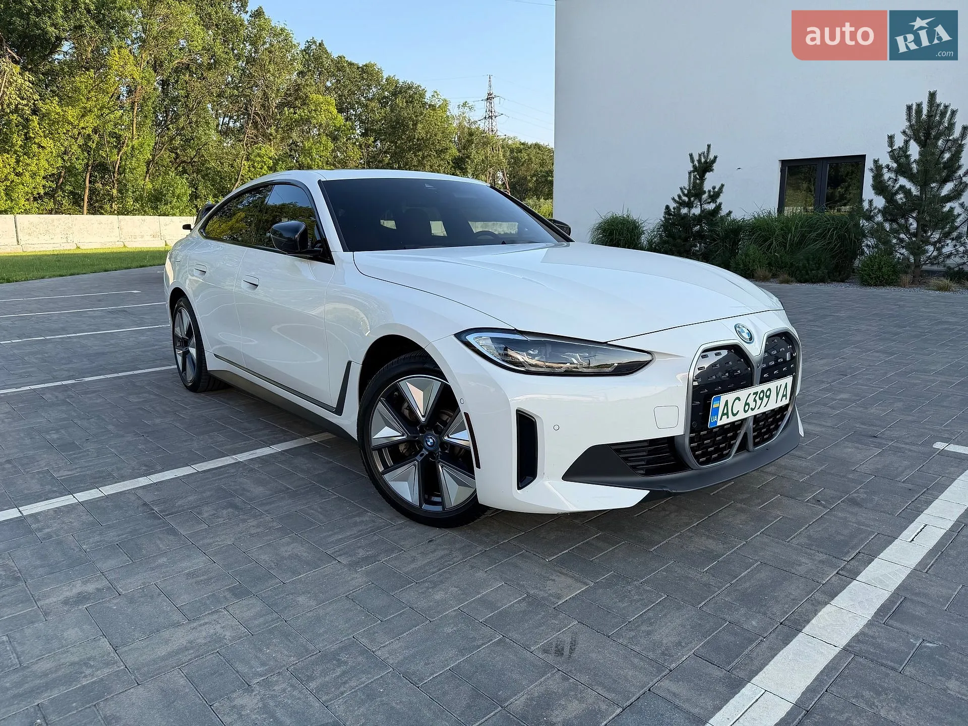 2024 BMW i4 - мініатюра 8