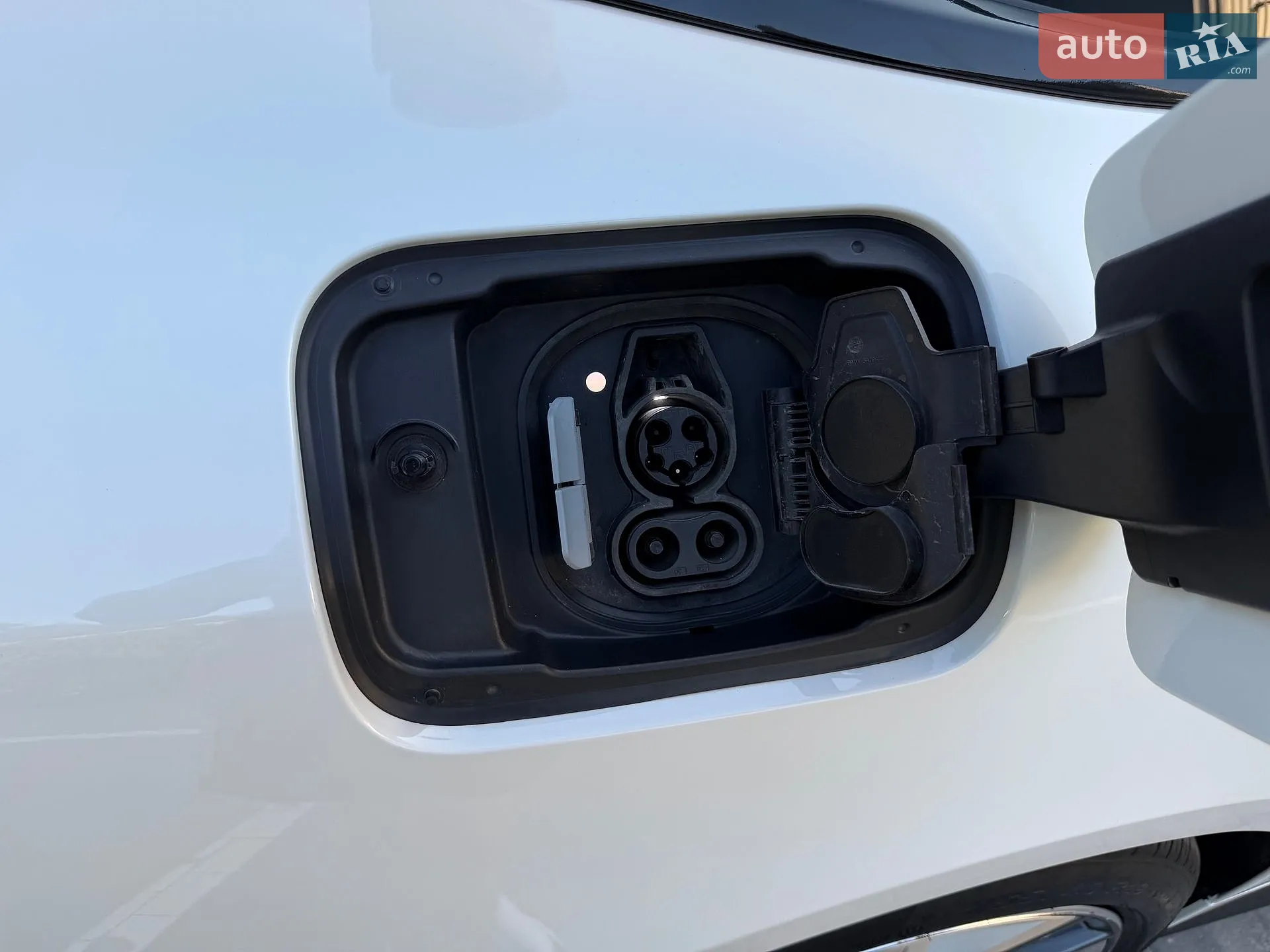 2024 BMW i4 - мініатюра 30