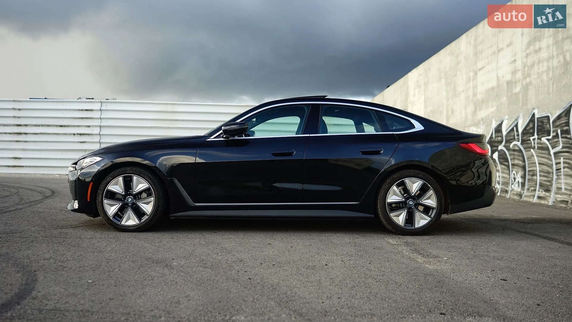 2024 BMW i4 - мініатюра 3
