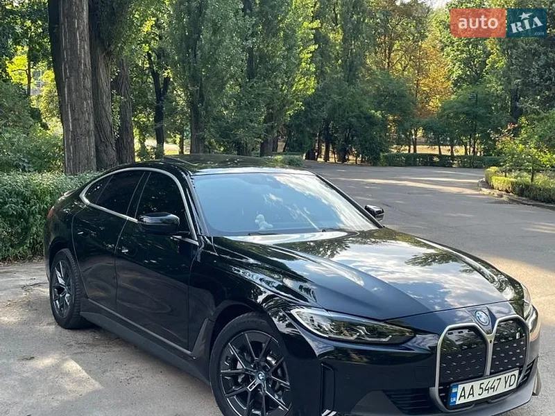 BMW i4 2023