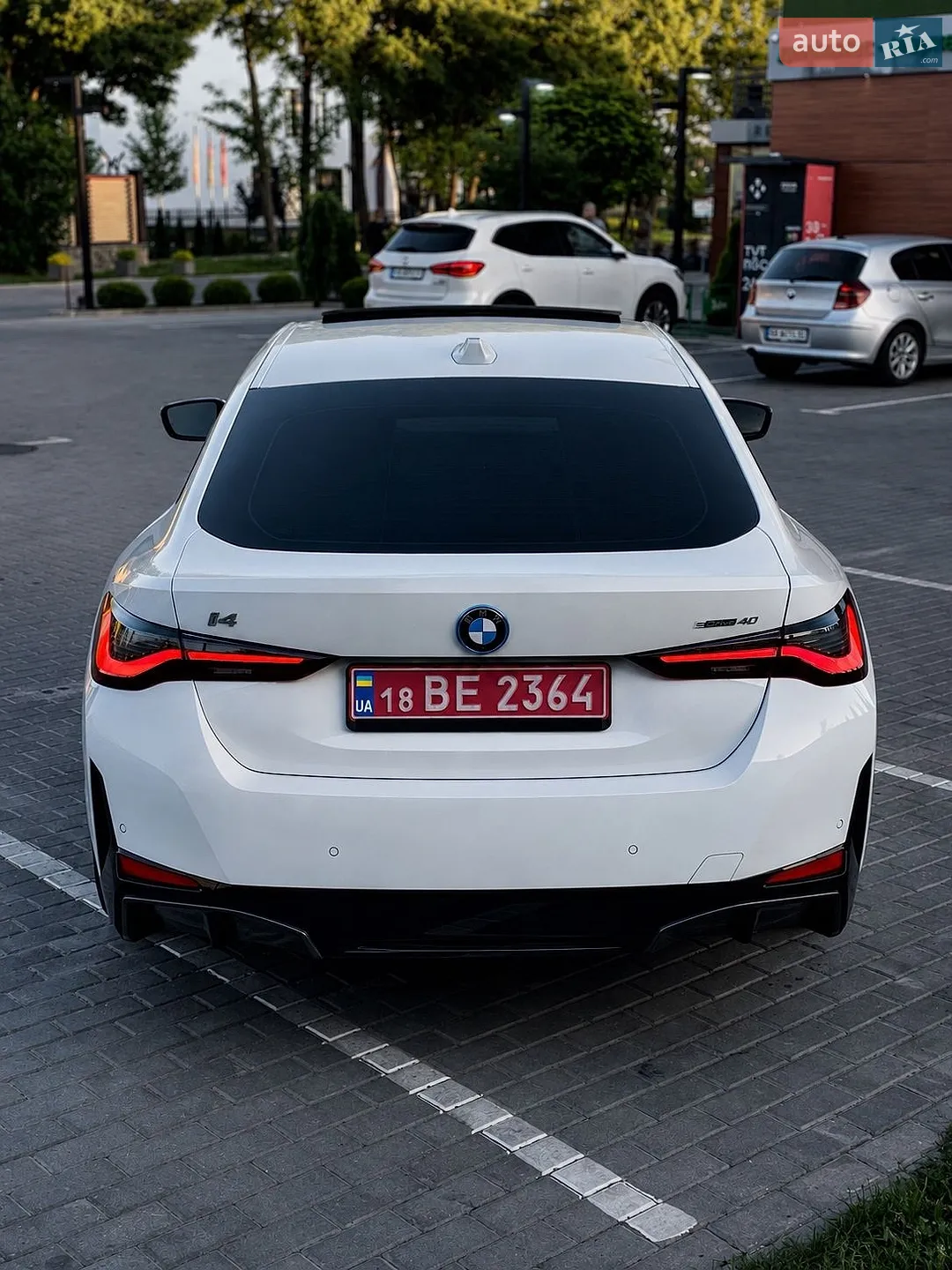 2025 BMW i4 - мініатюра 8