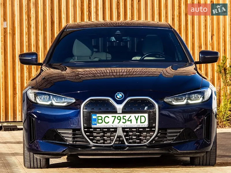 BMW i4 2023