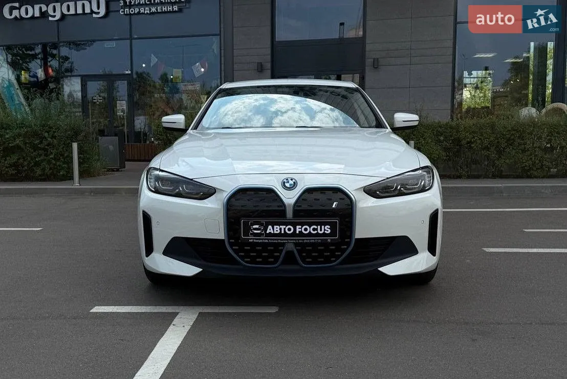 2022 BMW i4 - мініатюра 3