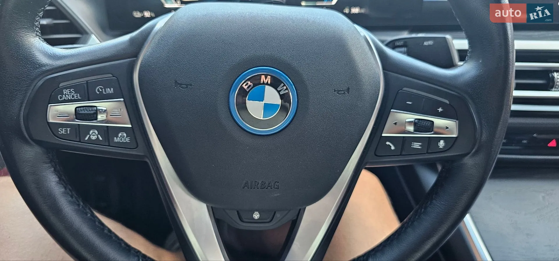 2023 BMW i4 - мініатюра 21