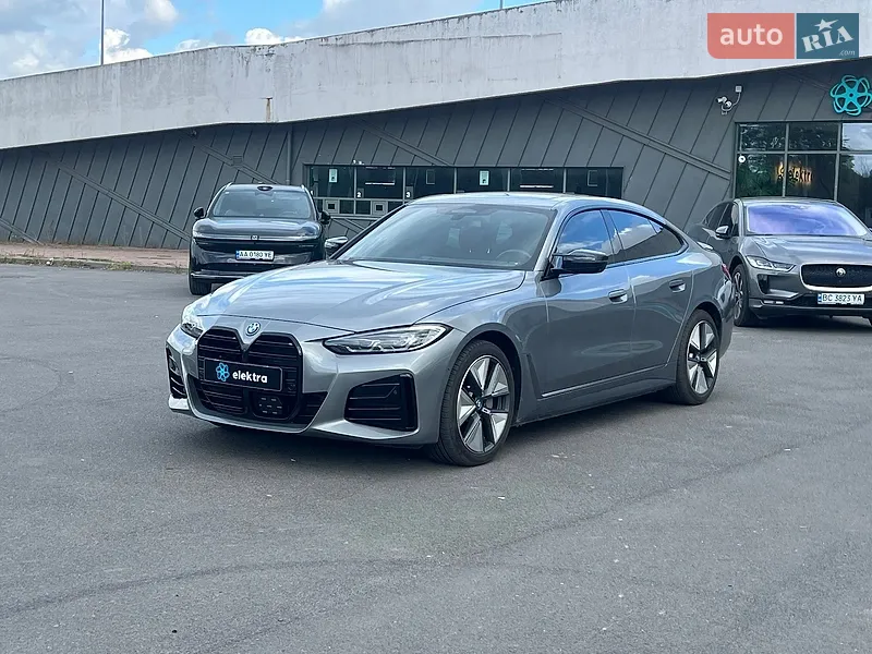 BMW i4 2023