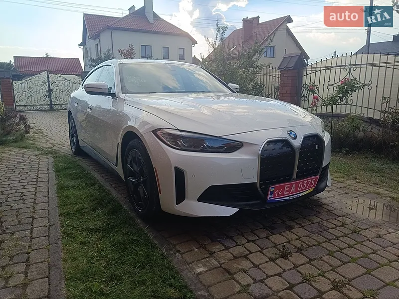 BMW i4 2023