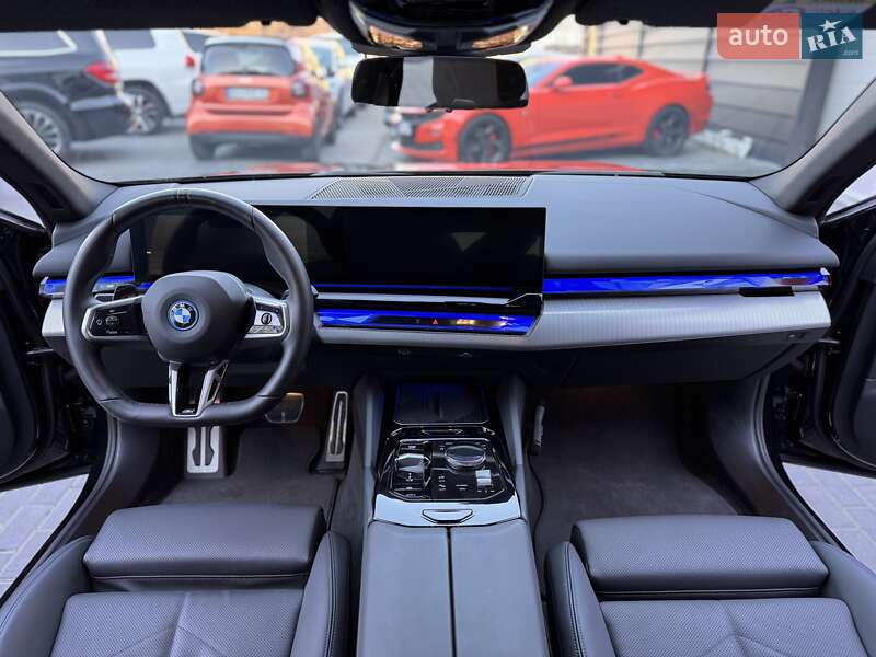 Седан BMW i5 2023 в Одессе