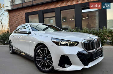 BMW i5 2024