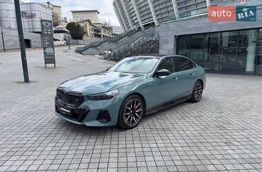 Седан BMW i5 2024 в Києві