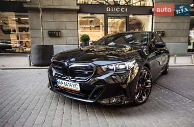 Седан BMW i5 2024 в 