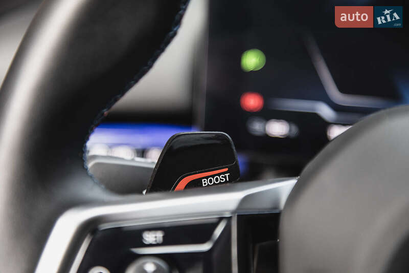 Седан BMW i5 2024 в Киеве