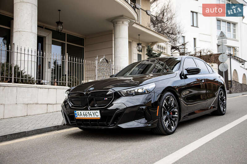 Седан BMW i5 2024 в Киеве