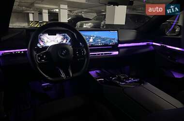 Седан BMW i5 2023 в 