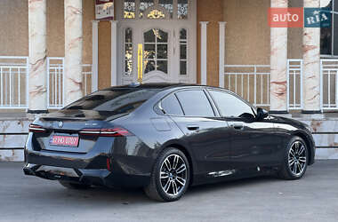 Седан BMW i5 2024 в 